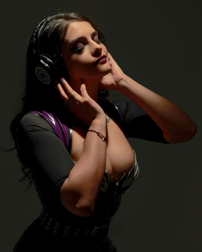 MOKUM RECORDS